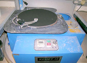 在研磨机上使用胶体二氧化硅时